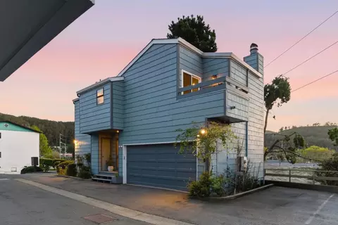 Exterior - 939 Linda Mar Blvd, Pacifica, CA 94044 photo 6 of 9