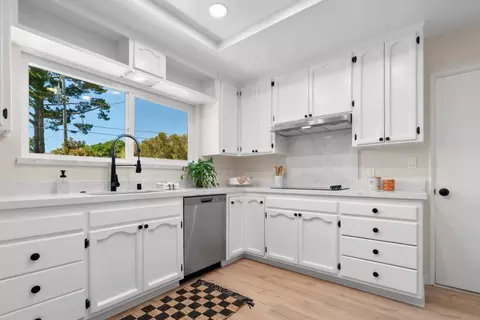 Kitchen - 311 Baltusrol Dr, Aptos, CA 95003 photo 4 of 7