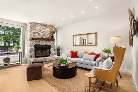 Living - 3047 Arlington Dr, Aptos, CA 95003 photo 1 of 2