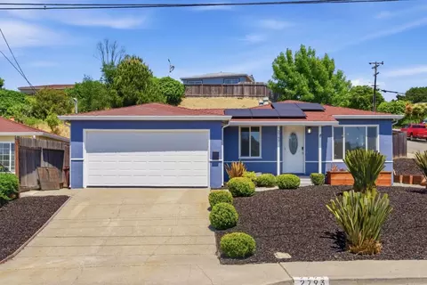 Exterior - 2793 Ruff Ct, Pinole, CA 94564 photo 2 of 12