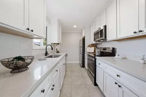 Kitchen - 2793 Ruff Ct, Pinole, CA 94564 photo 1 of 2