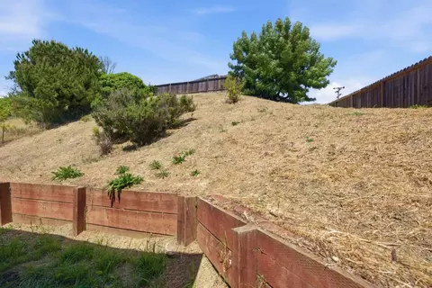 Exterior - 2793 Ruff Ct, Pinole, CA 94564 photo 10 of 12