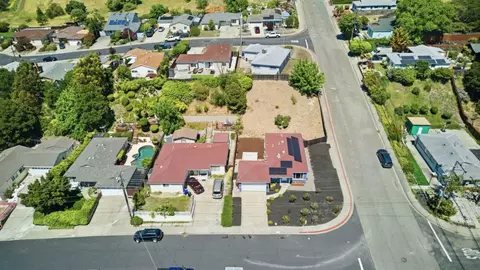 View/Area - 2793 Ruff Ct, Pinole, CA 94564 photo 5 of 8