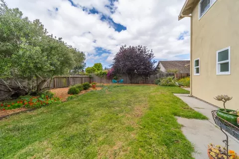 Exterior - 709 San Leandro Cir, Salinas, CA 93901 photo 2 of 5