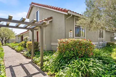 246 Crestview Dr, Watsonville, CA 95076