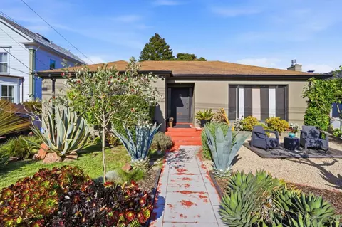 520 Ocean View Ave, Santa Cruz, CA 95062