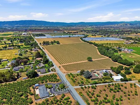 3115 Leavesley Rd, Gilroy, CA 95020 photo 8