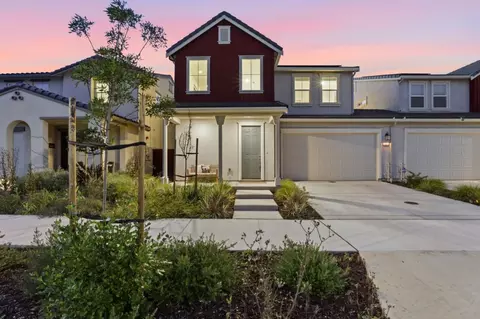 1619 Santiago Ct, Gilroy, CA 95020