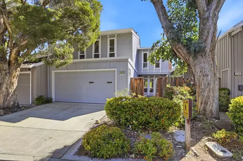 320 Pine Wood Ln, Los Gatos, CA 95032