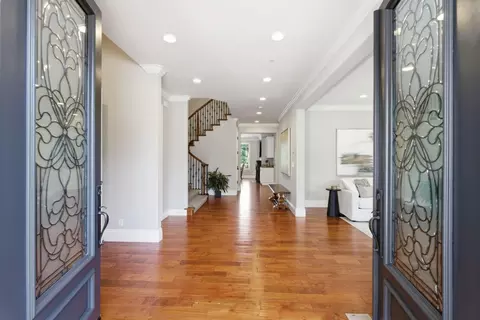 496 Summit Dr, Redwood City, CA 94062