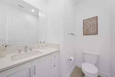 Bath - 608 Chinon, Irvine, CA 92618 photo 7 of 10