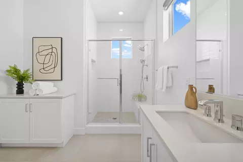 Bath - 608 Chinon, Irvine, CA 92618 photo 3 of 10