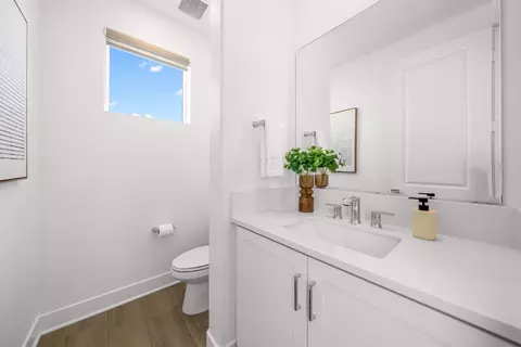Bath - 608 Chinon, Irvine, CA 92618 photo 10 of 10