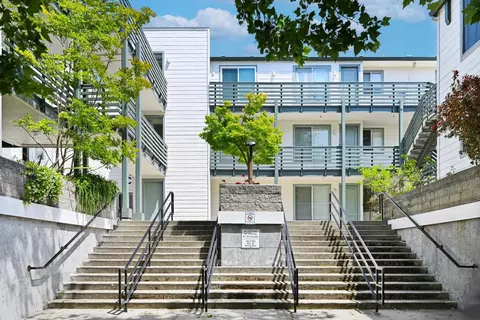 Exterior - 929 El Camino Real 416e, Sunnyvale, CA 94087 photo 5 of 7