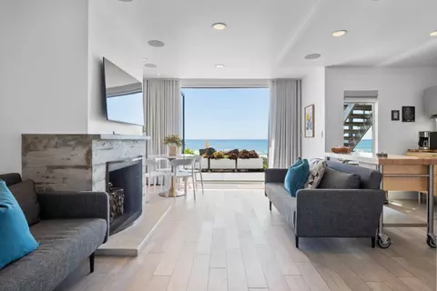 264 Beach Dr, Aptos, CA 95003