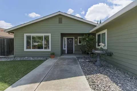 1101 Marne Dr, Hollister, CA 95023