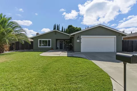 1101 Marne Dr, Hollister, CA 95023