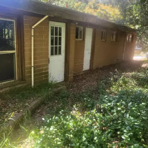473 Hidden Valley Rd, Royal Oaks, CA 95076