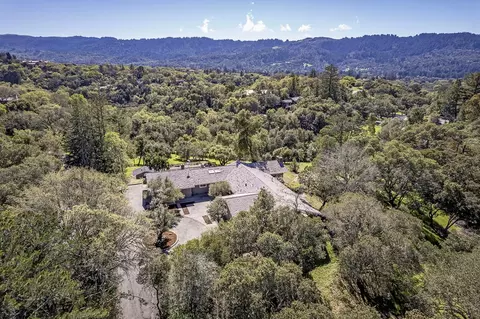747 Westridge Dr, Portola Valley, CA 94028