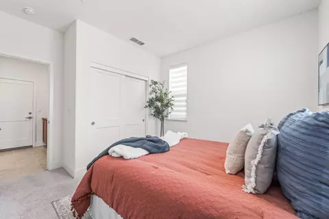 Bedroom - 384 Ramos Ranch Rd, Oakley, CA 94561 photo 2 of 10