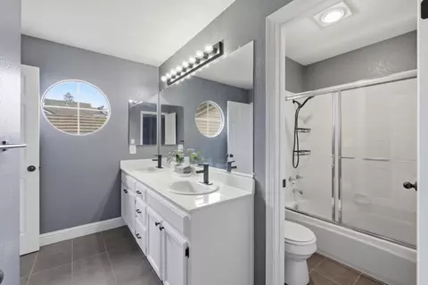 Bath - 4109 Spaulding St, Antioch, CA 94531 photo 5 of 6