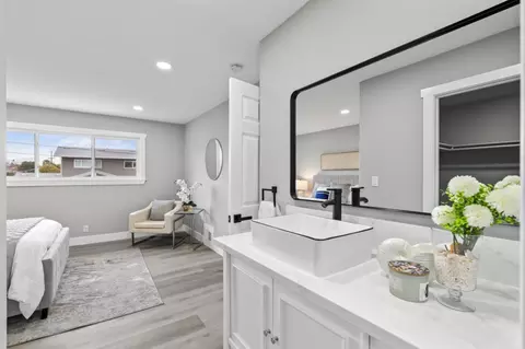 Bath - 5150 Brookside Ln, Concord, CA 94521 photo 5 of 10