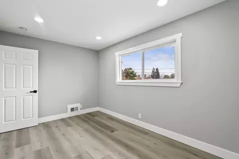 Bedroom - 5150 Brookside Ln, Concord, CA 94521 photo 10 of 12