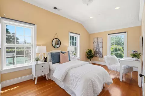 Bedroom - 140 S Peter Dr, Campbell, CA 95008 photo 4 of 6