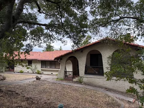 11614 Dawson Dr, Los Altos Hills, CA 94024