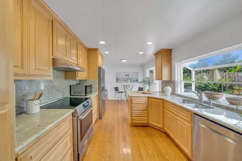 Kitchen - 728 Murphy Dr, San Mateo, CA 94402 photo 5 of 5