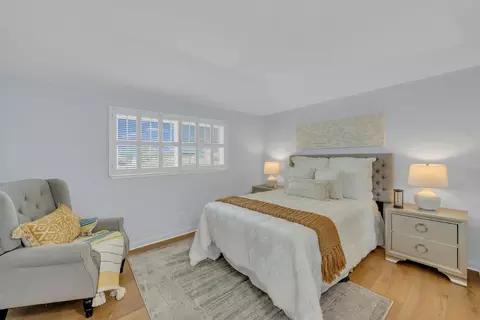 Bedroom - 728 Murphy Dr, San Mateo, CA 94402 photo 4 of 8