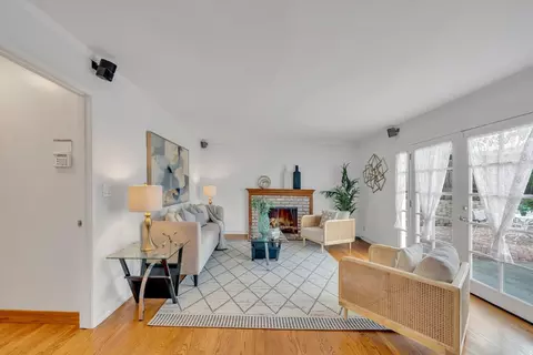 Living - 728 Murphy Dr, San Mateo, CA 94402 photo 5 of 7