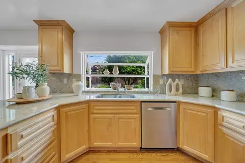 Kitchen - 728 Murphy Dr, San Mateo, CA 94402 photo 2 of 5