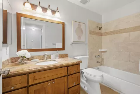 Bath - 931 Hamilton Ave, Milpitas, CA 95035 photo 2 of 5