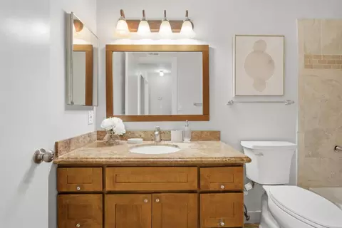 Bath - 931 Hamilton Ave, Milpitas, CA 95035 photo 1 of 5
