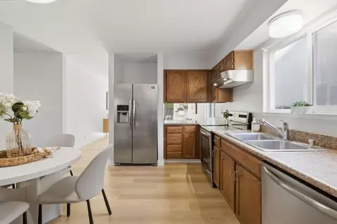 Kitchen - 931 Hamilton Ave, Milpitas, CA 95035 photo 2 of 4
