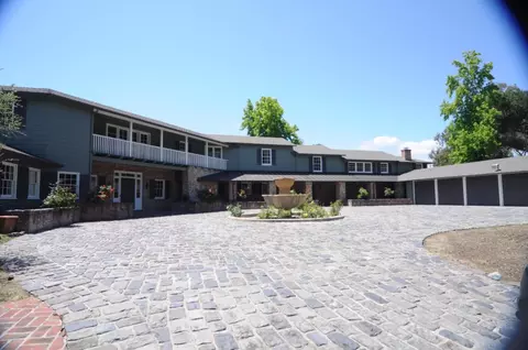 389 Moore Rd, Woodside, CA 94062