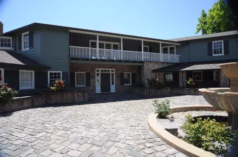 Exterior - 389 Moore Rd, Woodside, CA 94062 photo 3 of 10