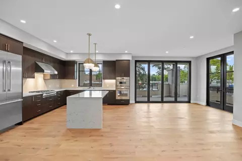 227 Hope St, Mountain View, CA 94041