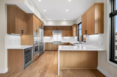 237 Hope St, Mountain View, CA 94041