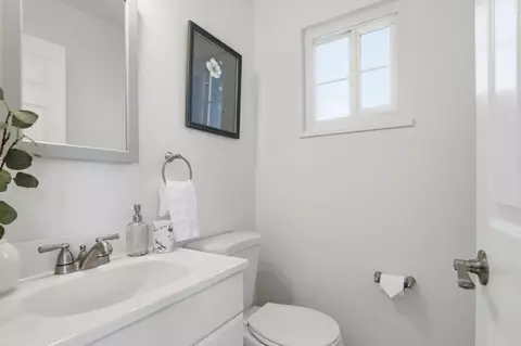 Bath - 1091 W Latimer Ave, Campbell, CA 95008 photo 2 of 2