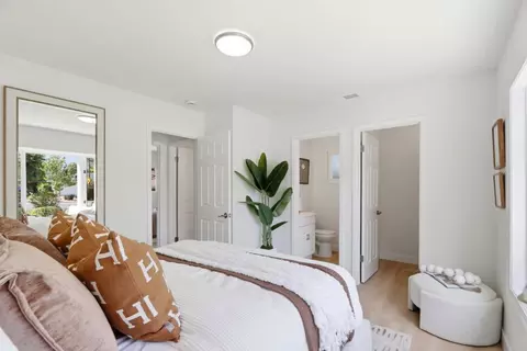 Bedroom - 1091 W Latimer Ave, Campbell, CA 95008 photo 8 of 9