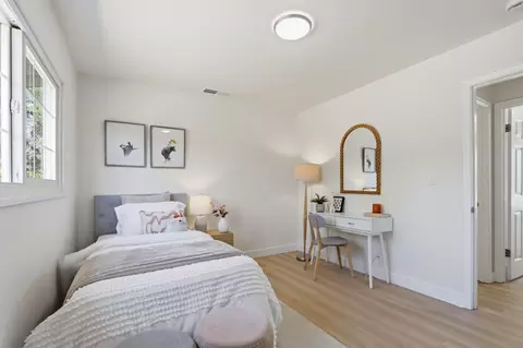 Bedroom - 1091 W Latimer Ave, Campbell, CA 95008 photo 4 of 9