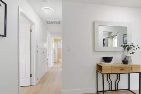 Entry Way - 1091 W Latimer Ave, Campbell, CA 95008 photo 2 of 3