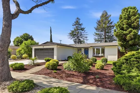 Exterior - 1091 W Latimer Ave, Campbell, CA 95008 photo 2 of 9