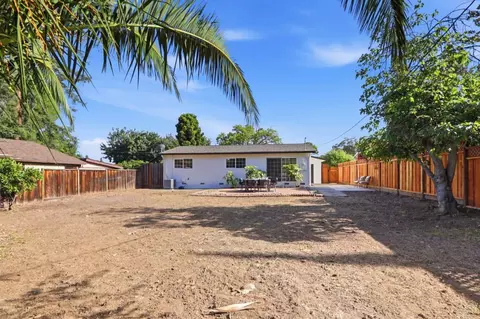 Exterior - 1091 W Latimer Ave, Campbell, CA 95008 photo 9 of 9