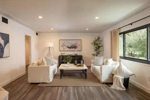 25315 Flanders Dr, Carmel, CA 93923