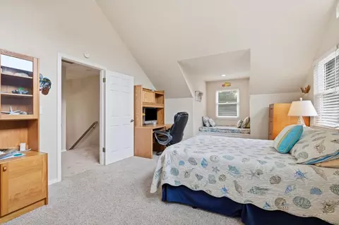 Bedroom - 585 Calle Del Sol, Aptos, CA 95003 photo 5 of 9