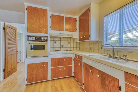 Kitchen - 1212 Palm Ave, Seaside, CA 93955 photo 3 of 4