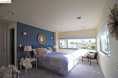 Bedroom - 2709 10th St C, Berkeley, CA 94710 photo 4 of 6
